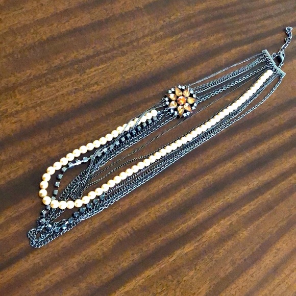 antique silver layered necklace with embellishment & pearls - Picture 2 of 10